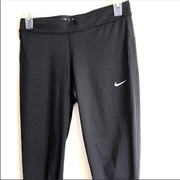 Nike Run Fast Live Fearless Relay Graphic Crop Leggings in black size Small - Picture 6 of 8